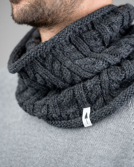 TreeNeckwarmer Cable Knit