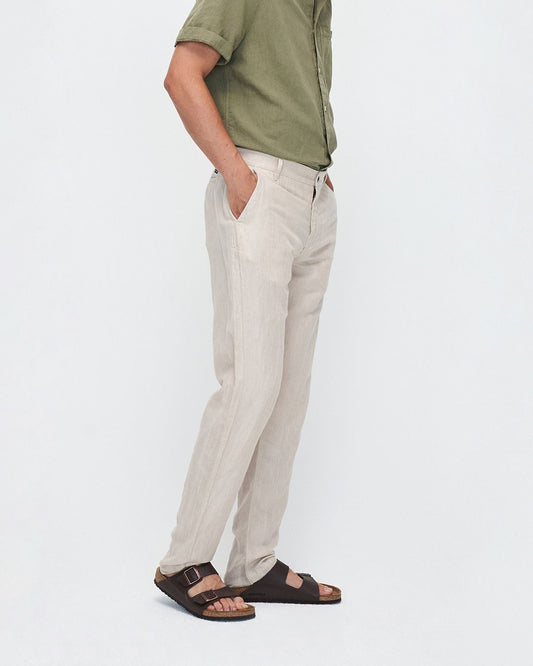 Kuyichi Darren Chino aus Leinen und Bio-Baumwolle (Light Sand)