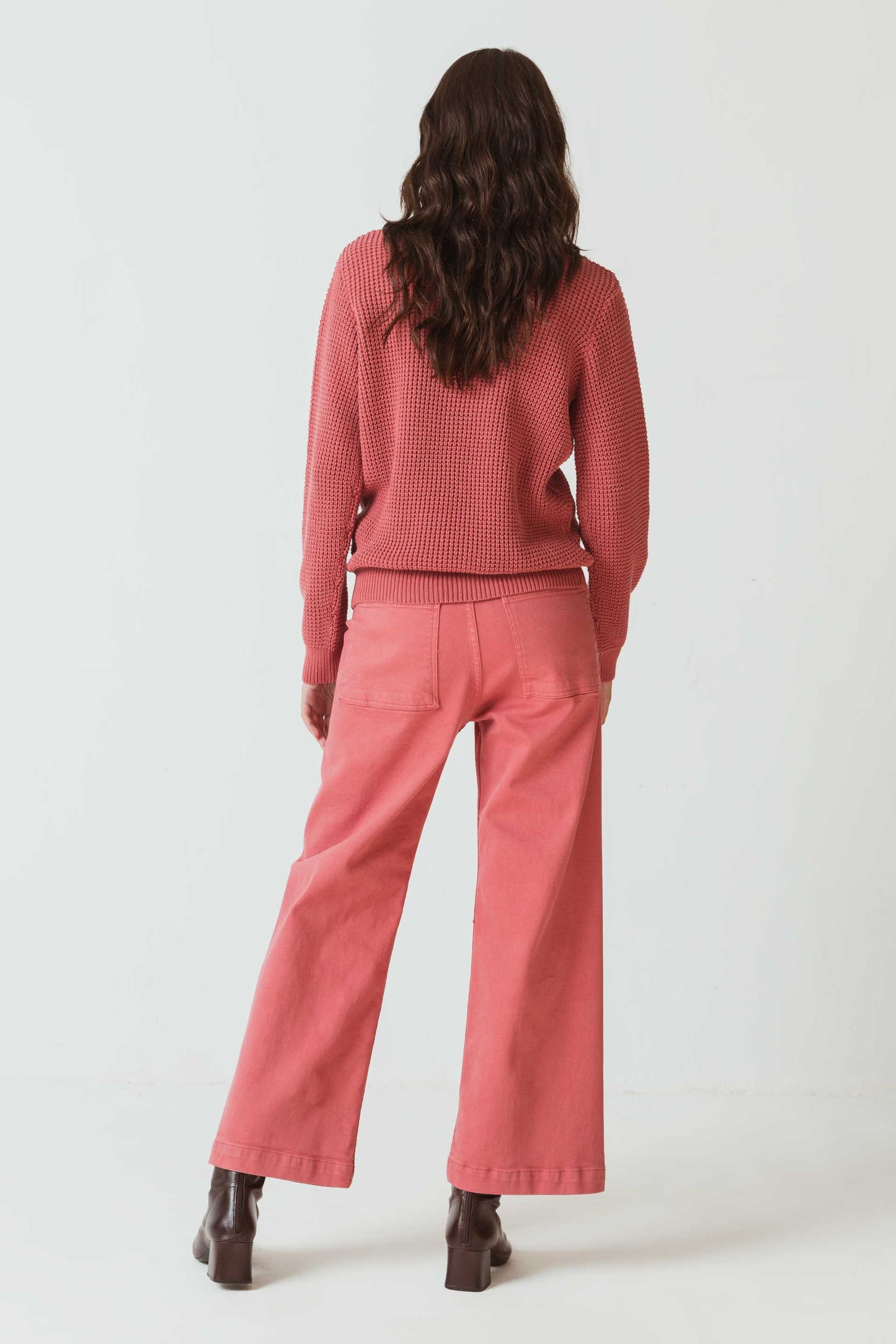 SKFK IRADI Langärmeliger Pullover mit Rundkragen aus GOTS- und Fairtrade®-zertifiziertem Bio-Baumwollstrick