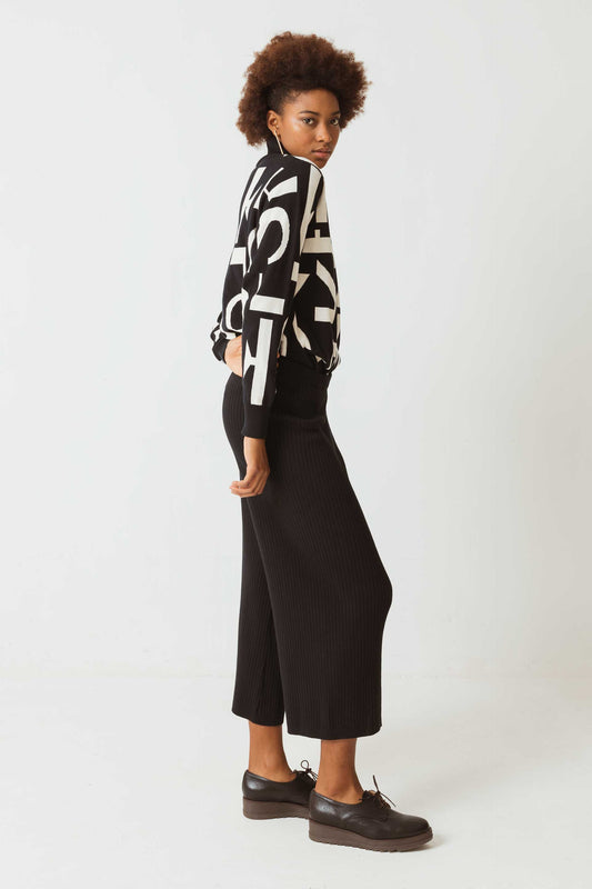 SKFK GAI Weite Rippenstrickhose aus GOTS- und Fairtrade®-zertifizierter Bio-Baumwolle. Schwarz