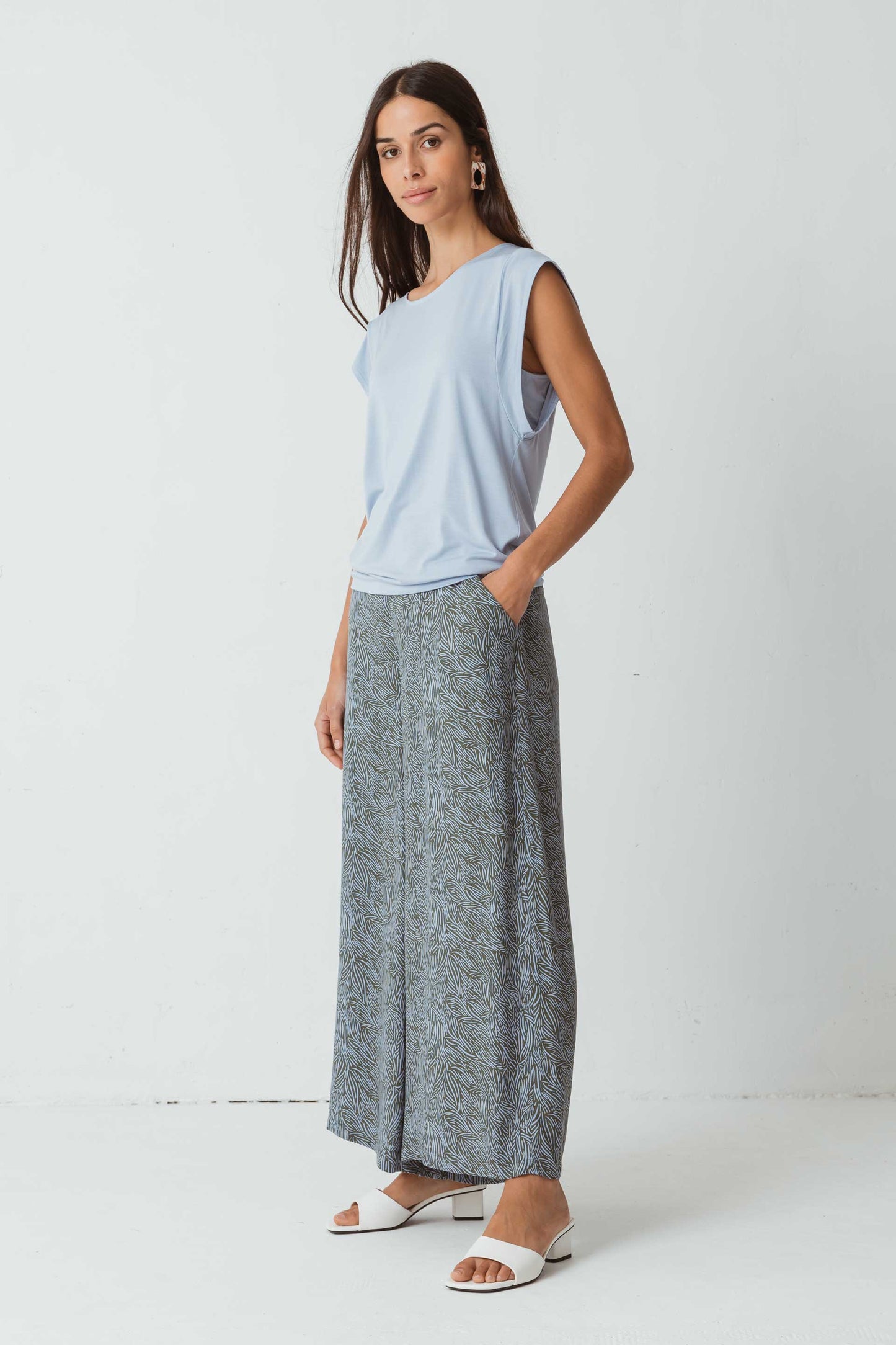 SKFK HAMAIKA BASIC SHIRT MIT Rundhalsausschnit und kurzen Ärmeln