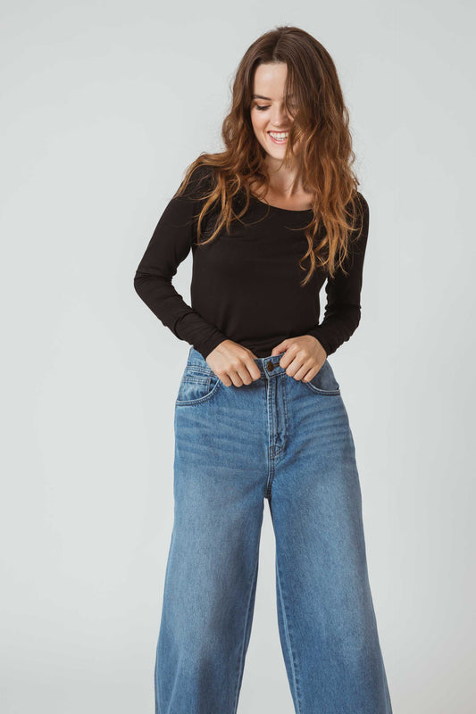 SKFK HOGEITAHAMABI Langärmeliges T-Shirt mit Rundhalsausschnitt. Schwarz