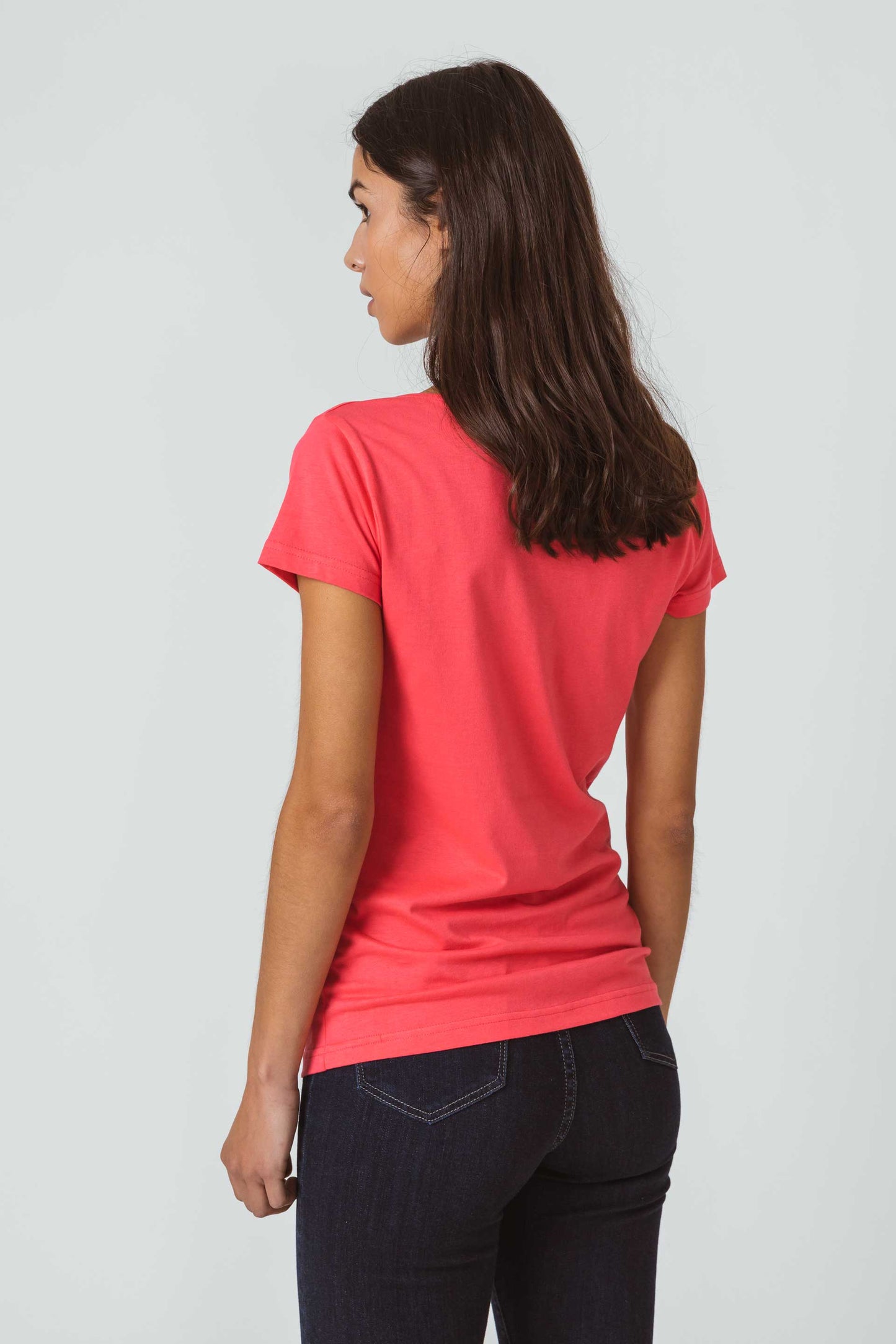 SKFK BAT Kurzärmeliges T-Shirt mit drapiertem Kragen aus Bio-Baumwolle, Wassermelonenrosa