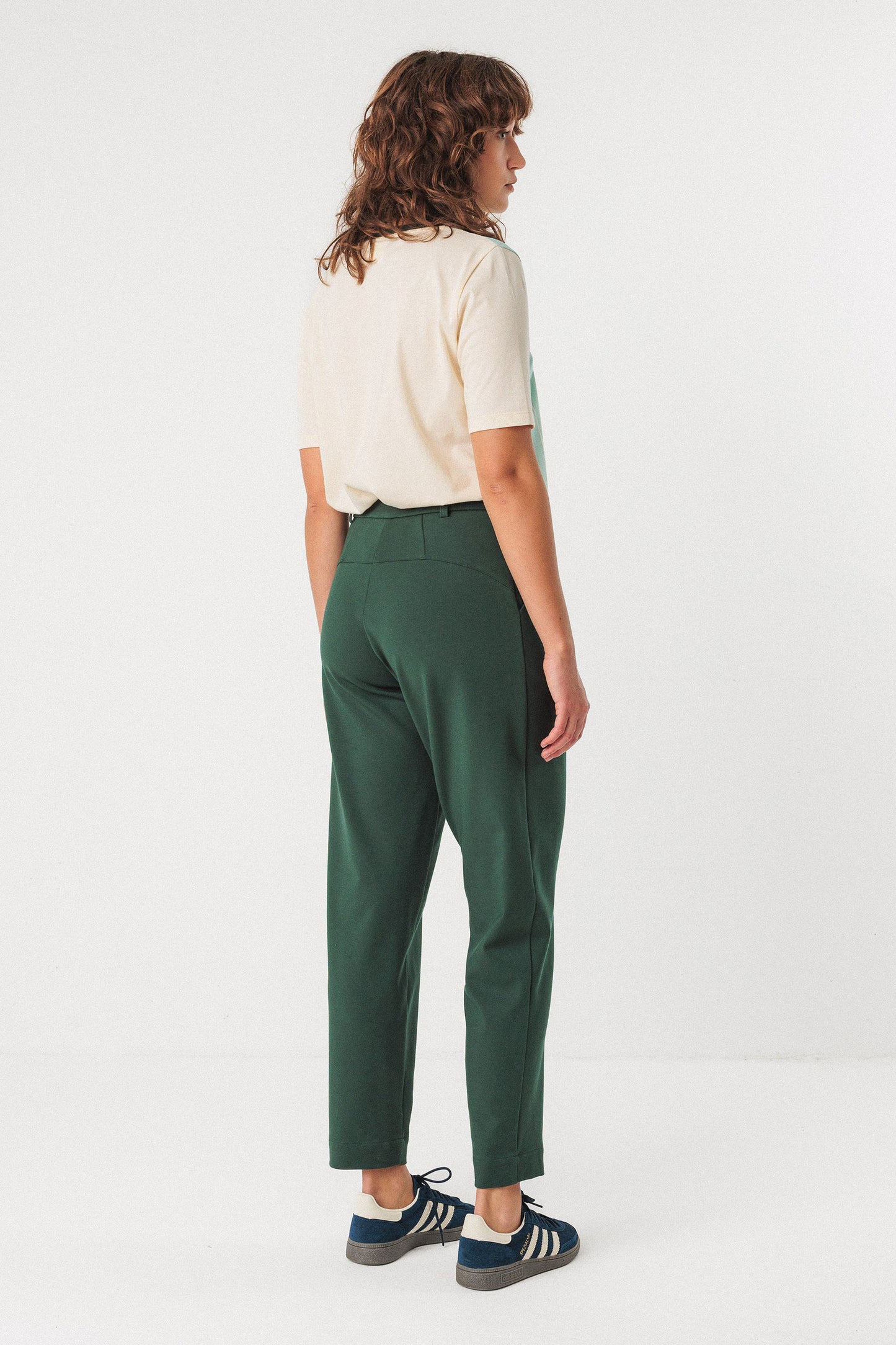 SKFK EZAMA Karottenhose aus bequemen Stretch-Stoff. Dunkelgrün