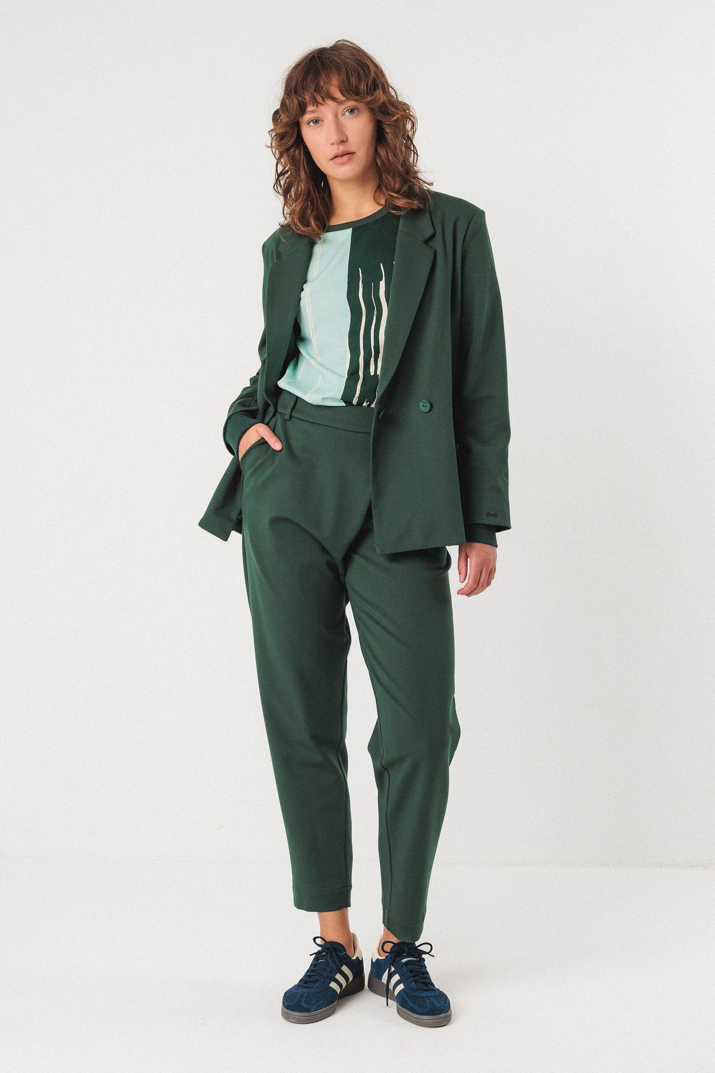 SKFK EZAMA Karottenhose aus bequemen Stretch-Stoff. Dunkelgrün