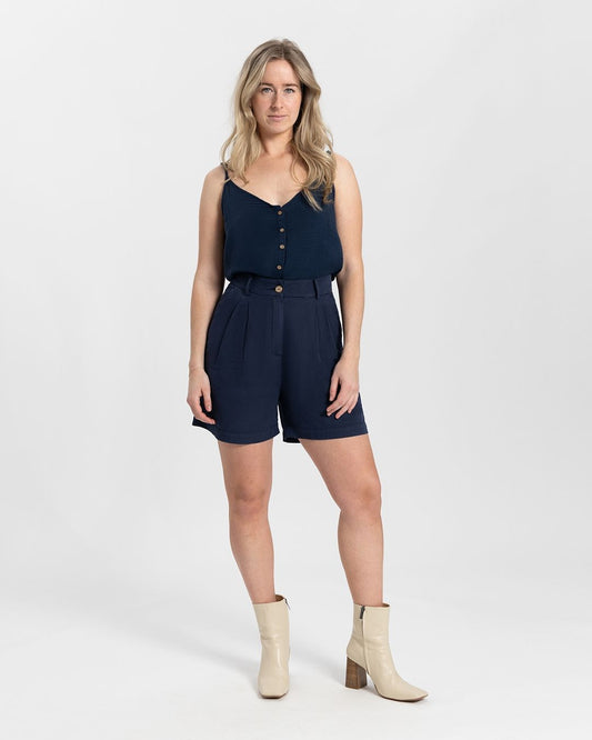Kuyichi Sofia Shorts kuze Hose für Damen aus Bio-Baumwolle und Leinen