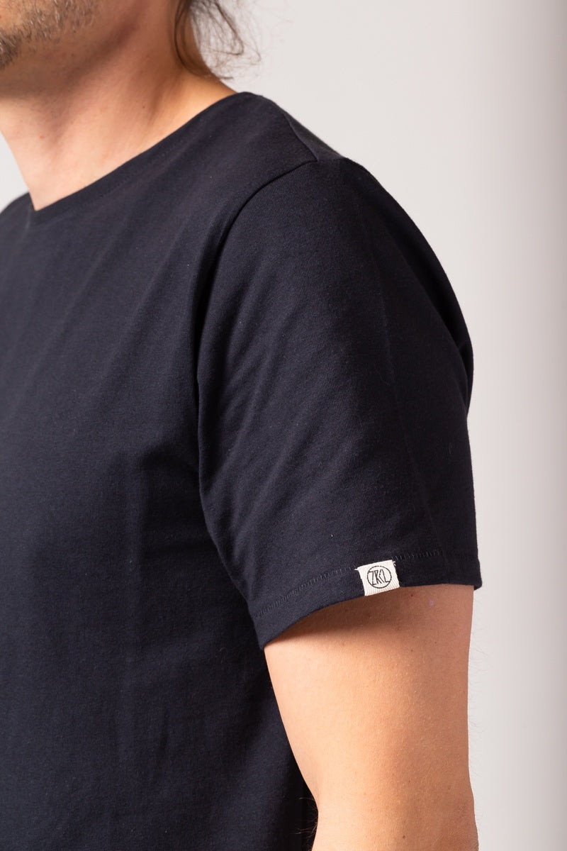 ZRCL Männer-T-Shirt aus Biobaumwolle (Basic T-Shirt Black)