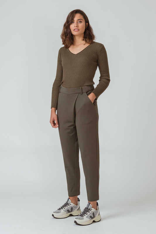 SKFK EZAMA Karottenhose aus bequemen Stretch-Stoff. Grün